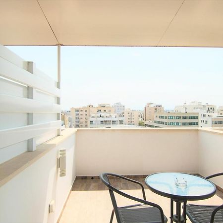 Phaedrus Living: Luxury Suite Nicosia 508 Экстерьер фото
