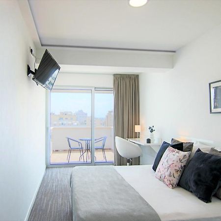 Phaedrus Living: Luxury Suite Nicosia 508 Экстерьер фото