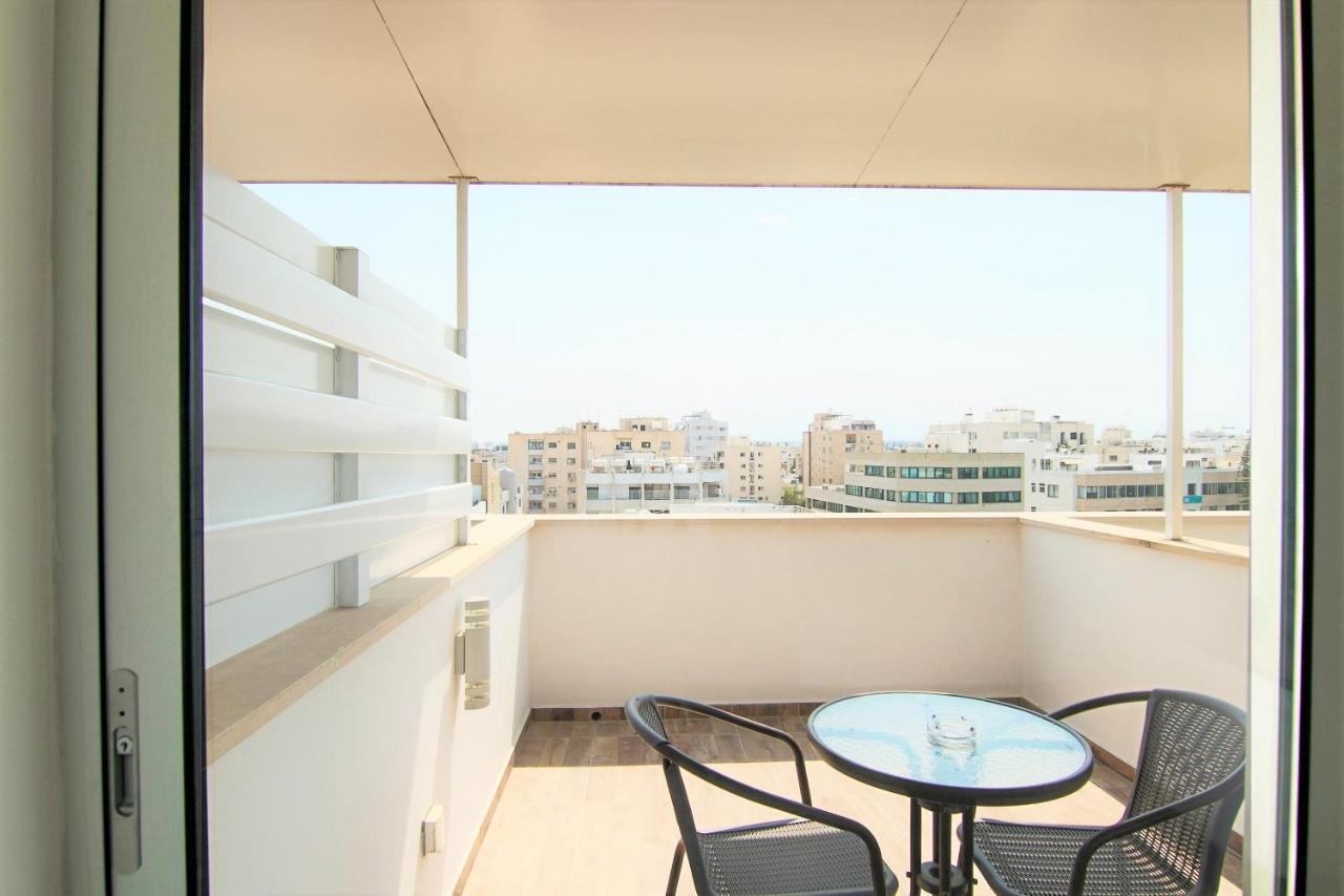 Phaedrus Living: Luxury Suite Nicosia 508 Экстерьер фото